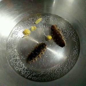 大厨葱爆海参最正宗做法,正宗葱烧海参做法