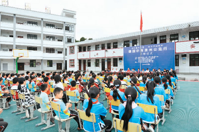 德国华商到万州,德国华商帮扶活动