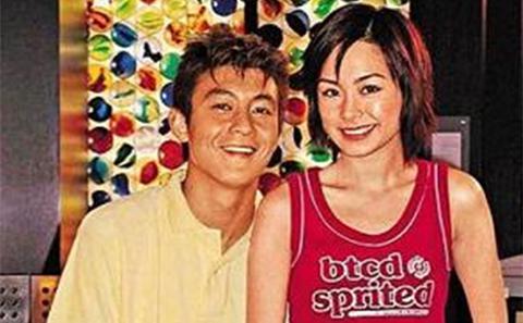 蔡卓妍钟欣潼twins感人事件,twins钟欣潼蔡卓妍华表奖合体