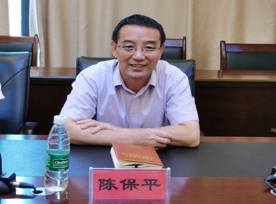 民进九江市委会“1%工程”爱心足球进校园活动走进九江一中