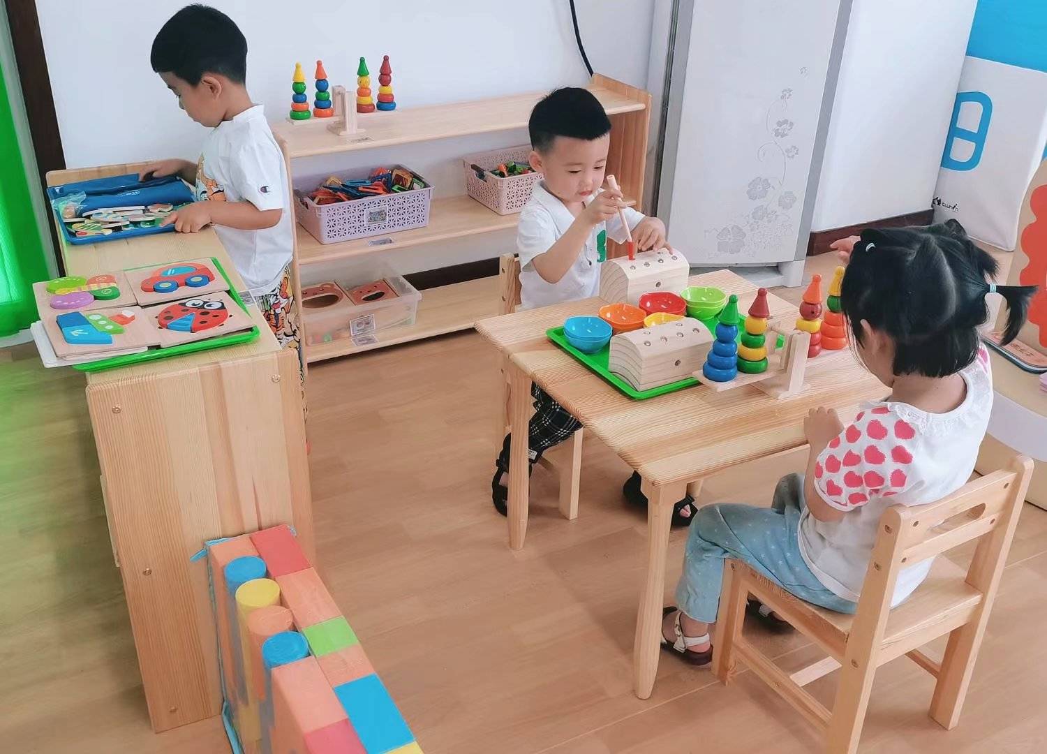 子豪蒙台梭利紫荆苑,蒙台梭利幼儿教育培训班