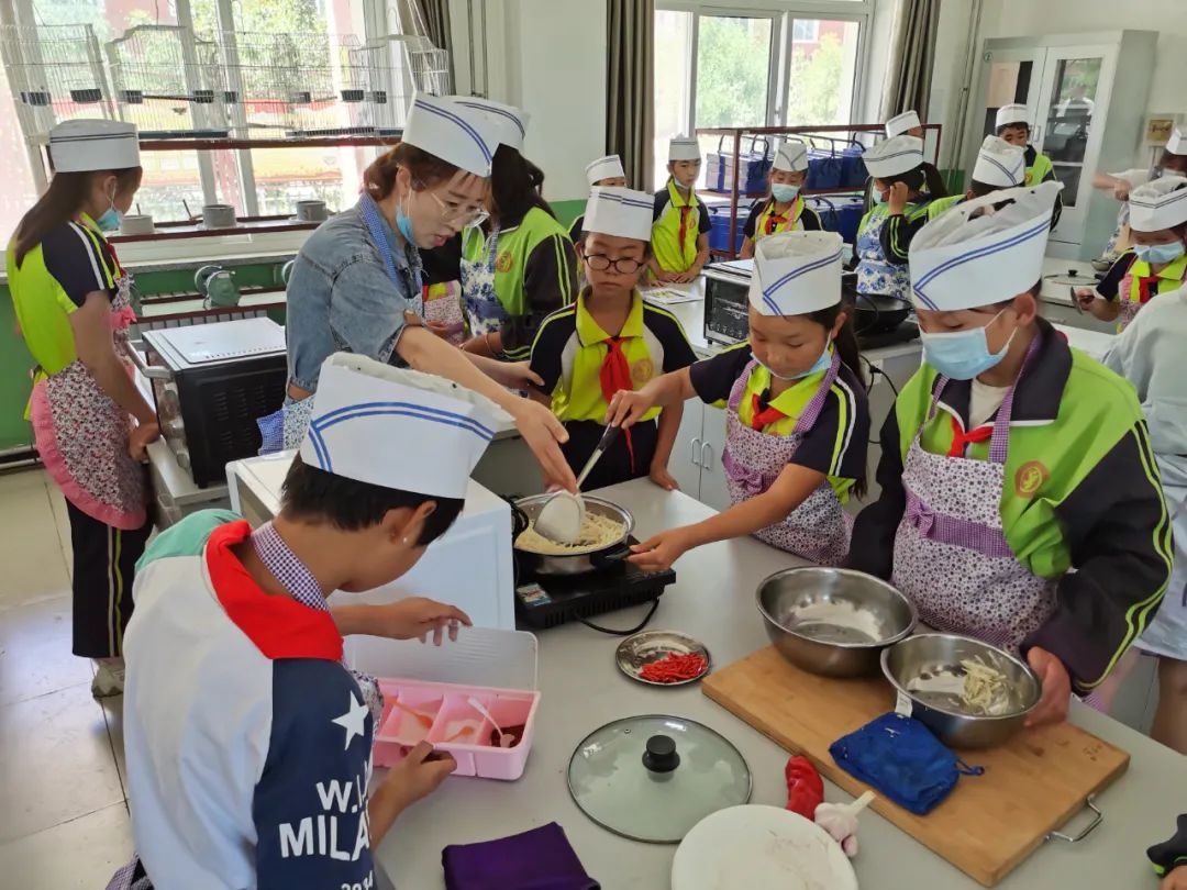 乡村学校少年宫成果展示,中心小学乡村学校少年宫