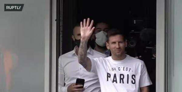 梅西巴黎球衣上架数秒后售罄,梅西世界杯球衣天价