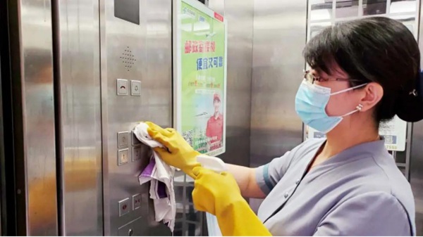 坚守一线抗击疫情,向支援一线抗击疫情的人员致敬