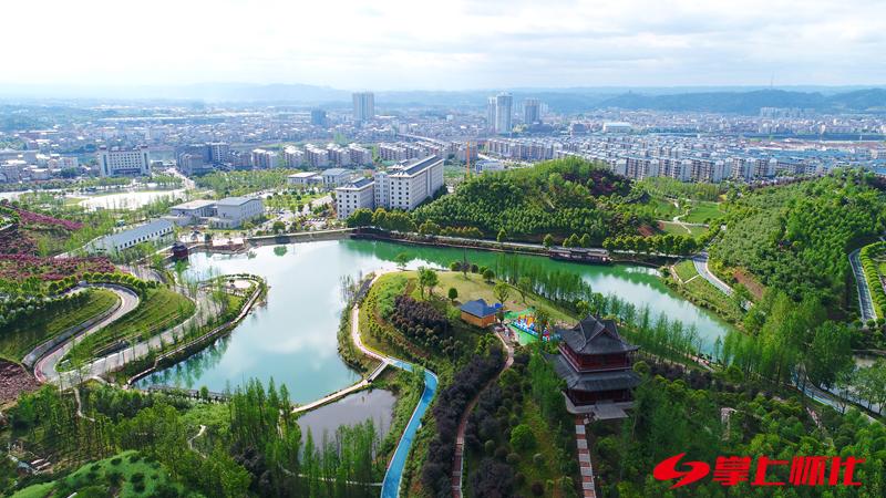 喜迎党代会龙里新变化,喜迎党代会城市发展日新月异视频
