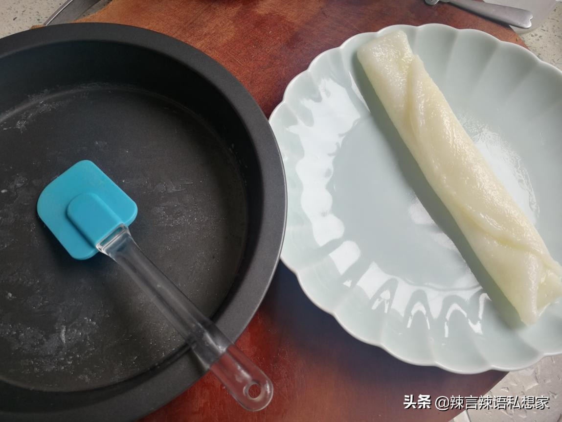 家常拌凉皮做法非常简单好吃,家庭拌凉皮做法