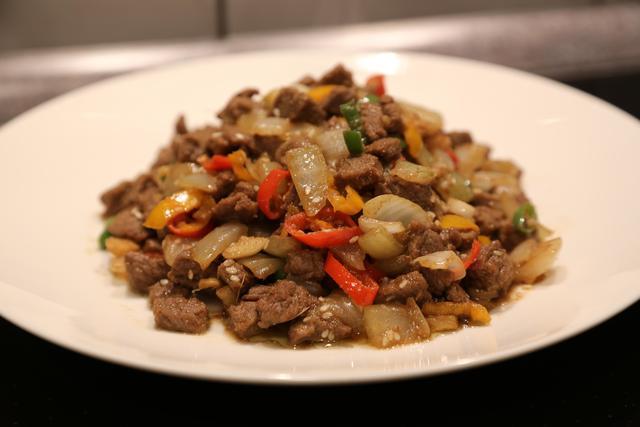 红烧牛肉最好吃的做法视频,红烧牛肉最好吃的做法川菜