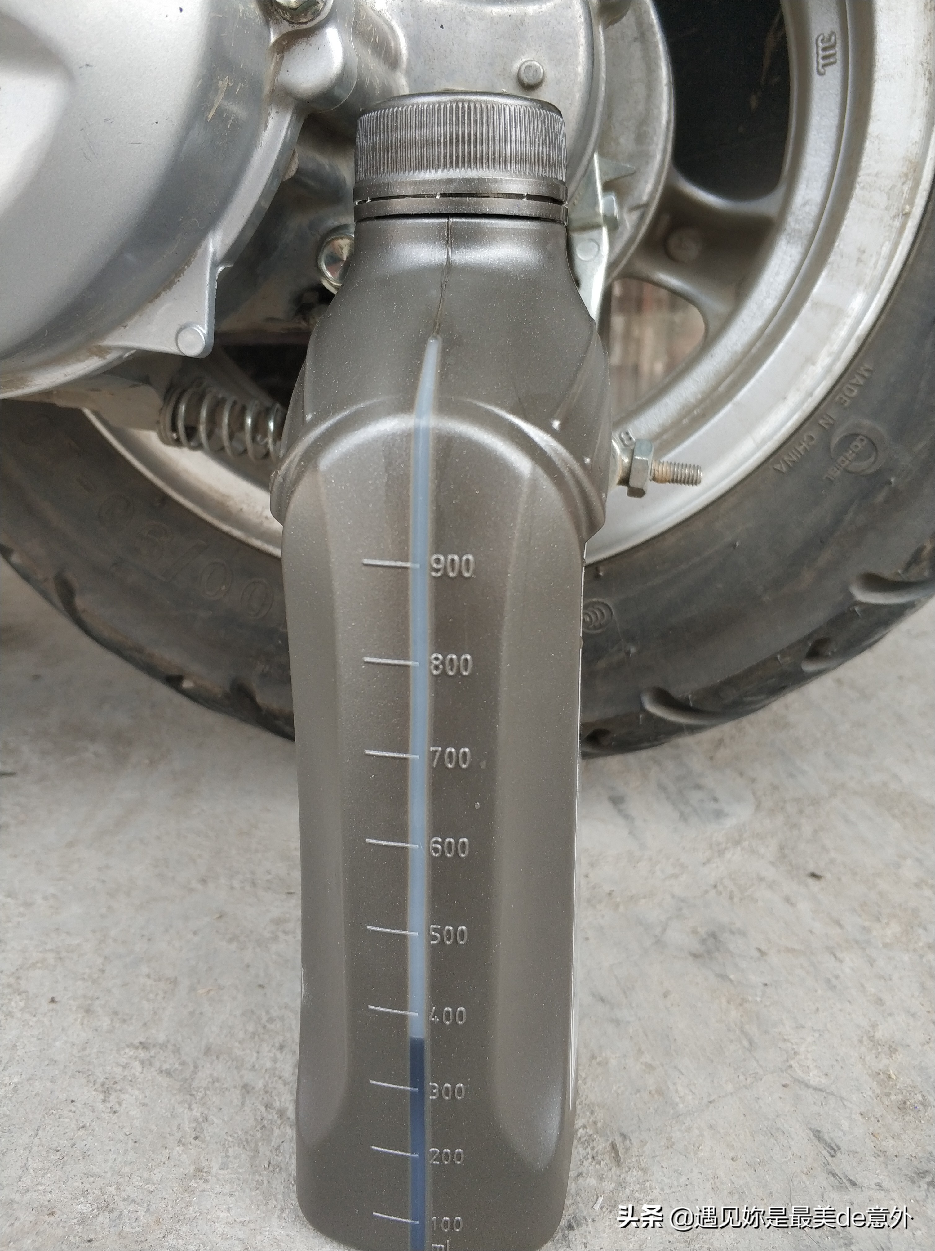 踏板摩托车齿轮油加多了会怎么样,踏板摩托车齿轮油多少公里换一次