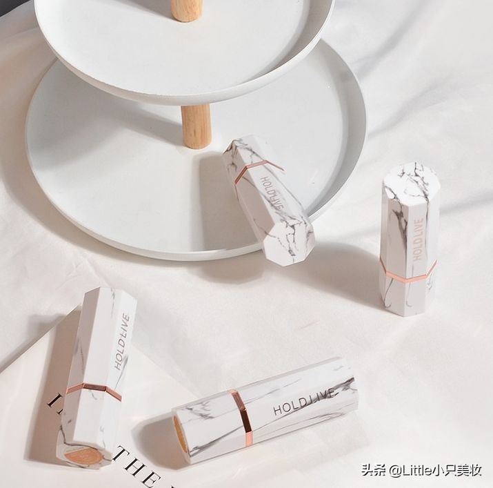 阿玛尼口红哪个颜色适合素颜黄皮,黄皮必备口红推荐