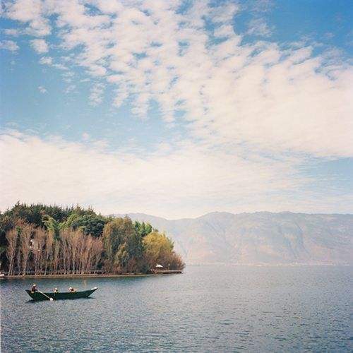 为什么要自甘堕落呢,人为什么会一瞬间选择了自甘堕落