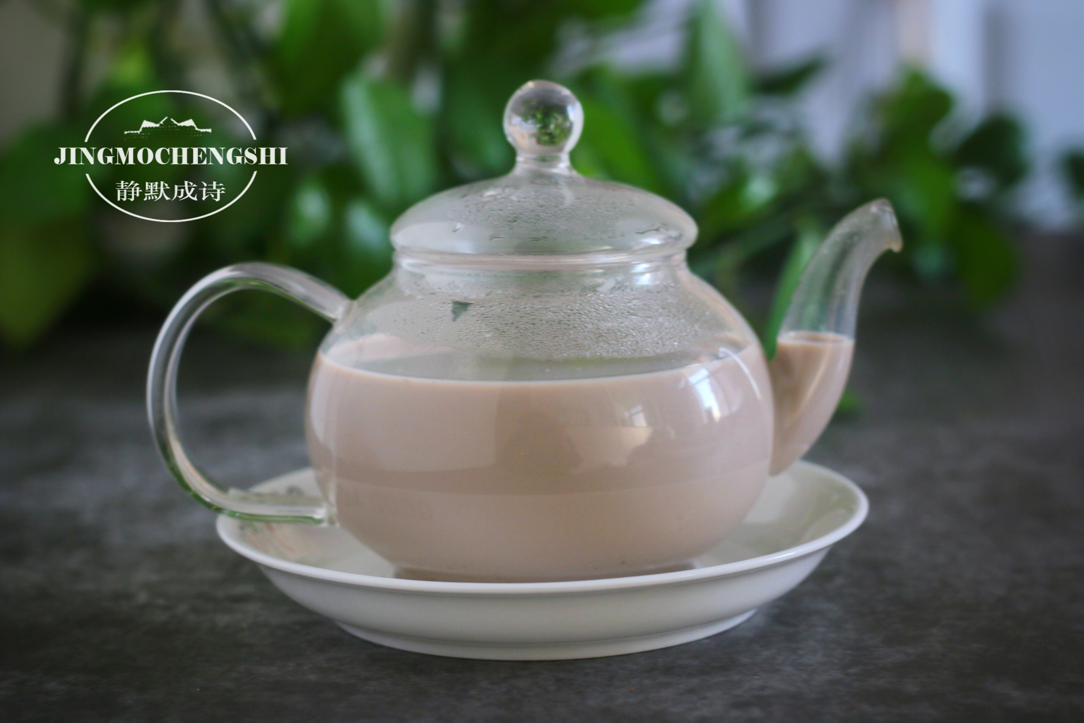 教你如何做手煮奶茶,在家怎么做奶茶不用锅煮