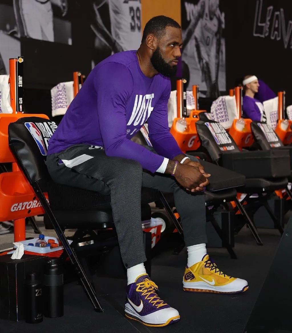 砍掉前掌Zoom？使节13减配，你接受吗？