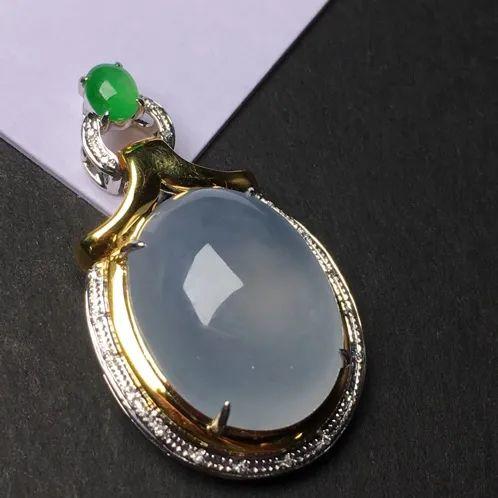 莫西沙蛋面,莫西沙原石开窗蓝底