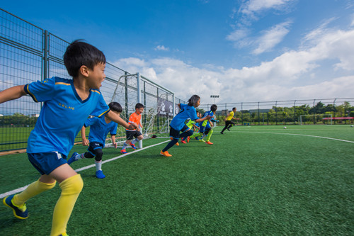 为梦想而努力青少年足球活动昆明,昆明少年足球训练营