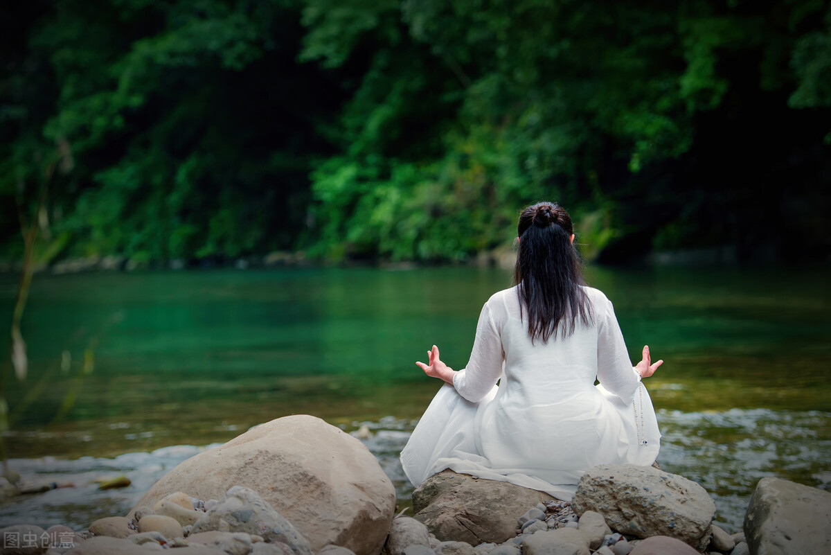 打坐的十大技巧,打坐技巧和对身体的好处