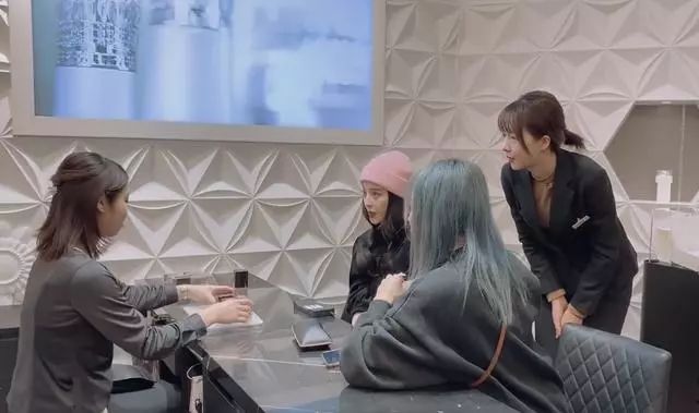 范冰冰过年vlog,范冰冰日本逛街