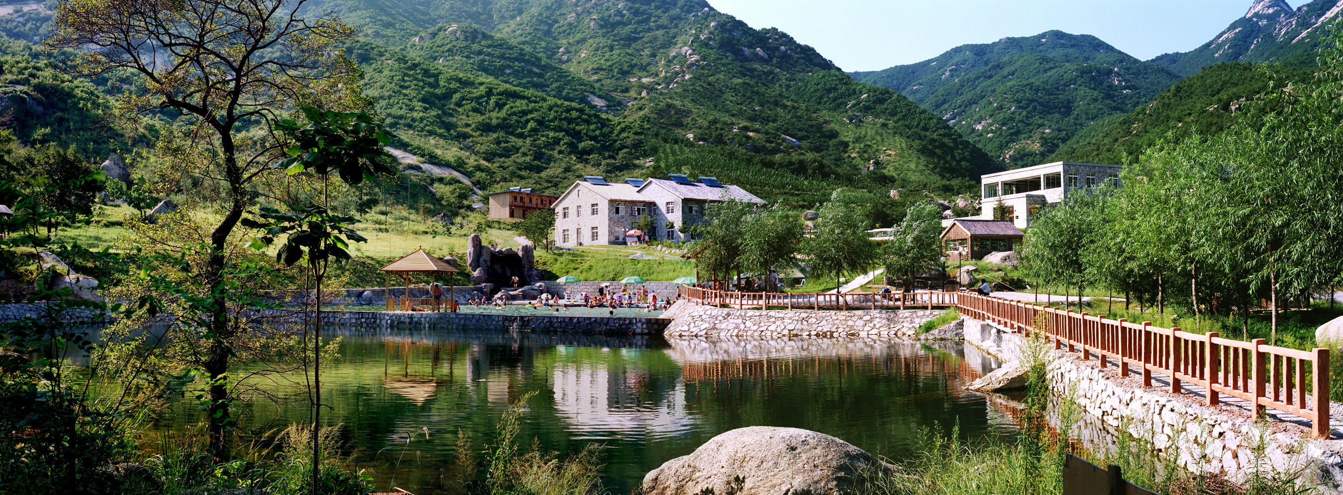 辽宁省大营镇：飞瀑流泉的“水世界”