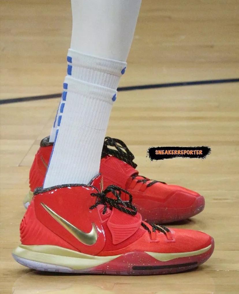 施罗德决赛上脚球鞋,纳迪尔施罗德球鞋