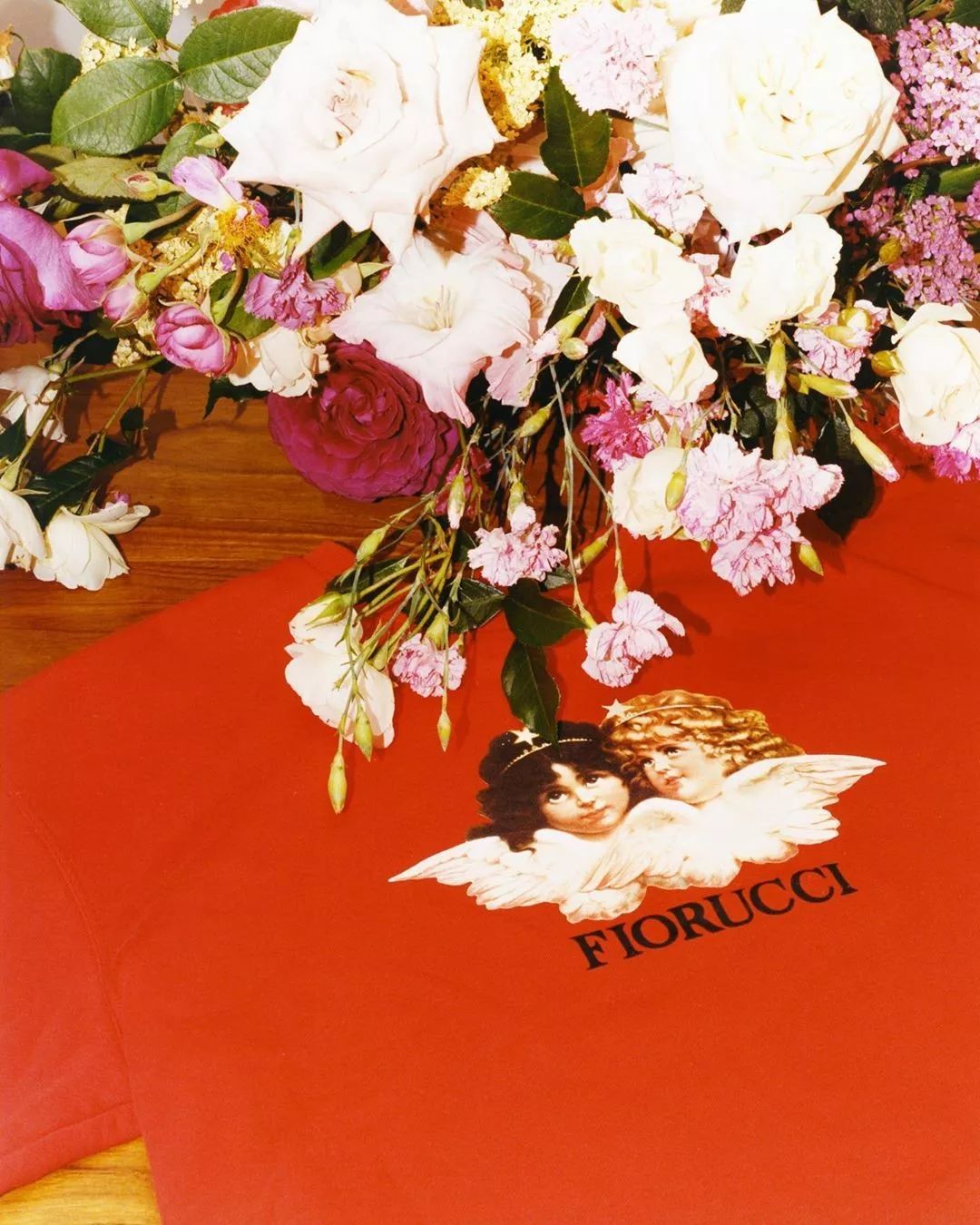 人间芭比lisa蓝色眼睛,人间芭比lisa出现后遗症