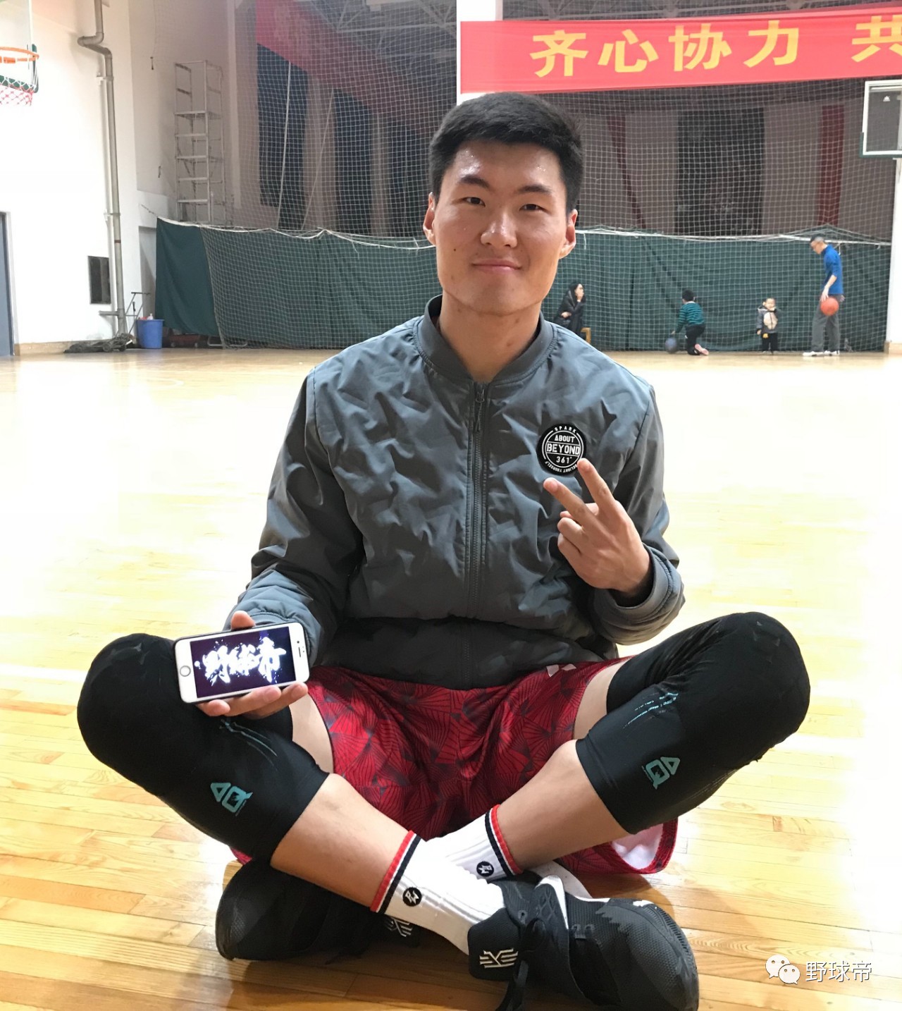 厉害！高中开始练篮球的他，拿下五站路人王冠军！