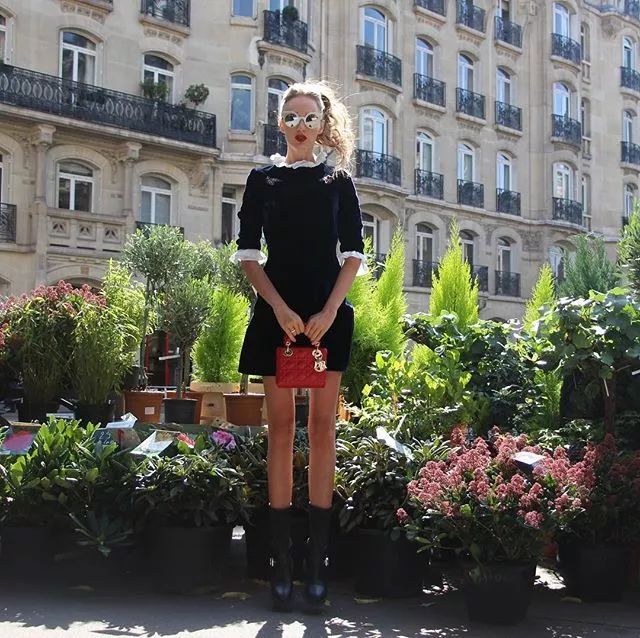 包慌？看宇宙博主们疯狂背什么