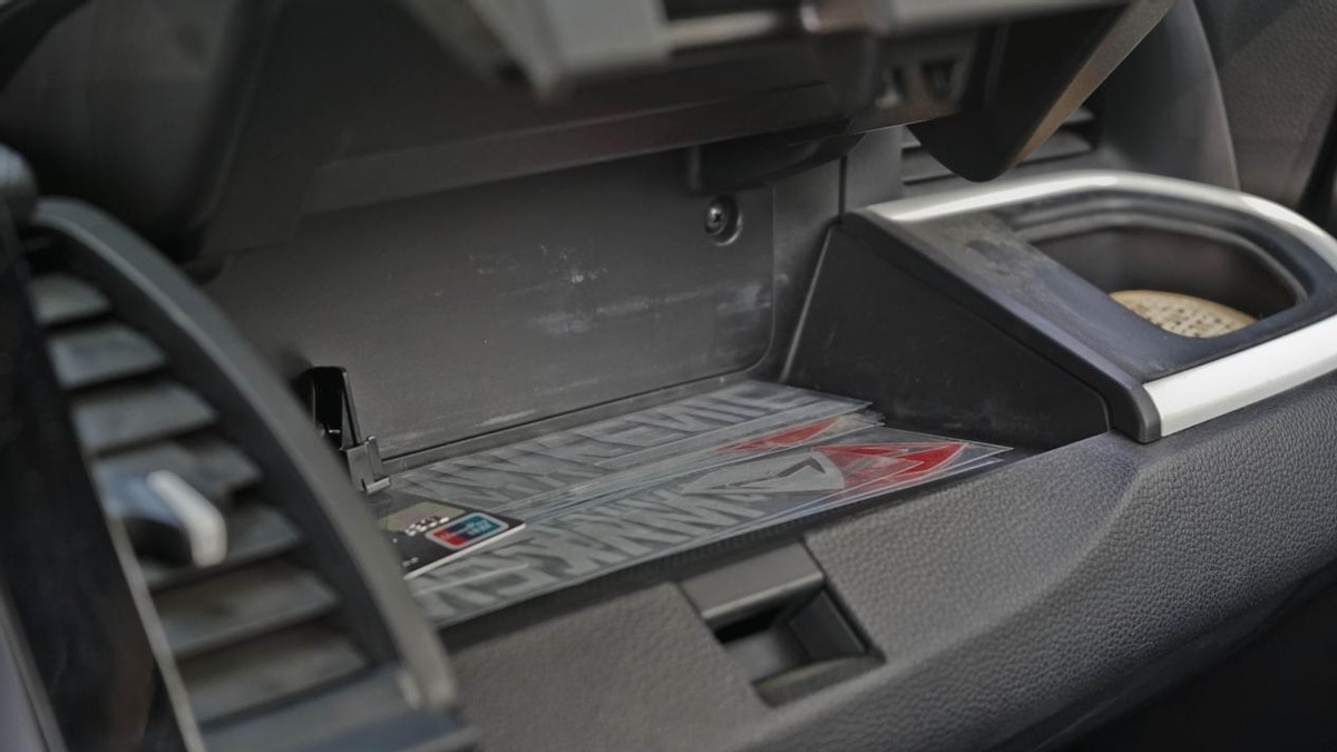 新版飞度空间,说一下04款飞度的空间