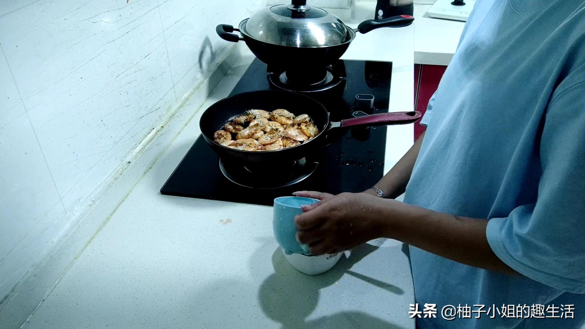 番茄油焖大虾最正宗做法,油焖大虾的最正确的做法