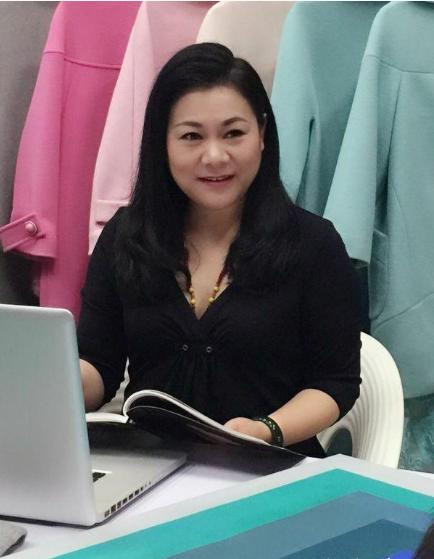 厉害！连续12年为春晚设计演出服，湖北这位女专家作品登上央视