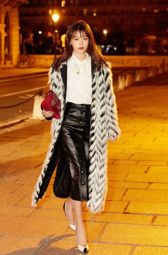 孙怡的鞋子有多小,孙怡平底鞋