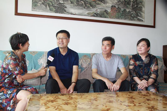 英烈革命精神永传承,致敬英烈红色经典