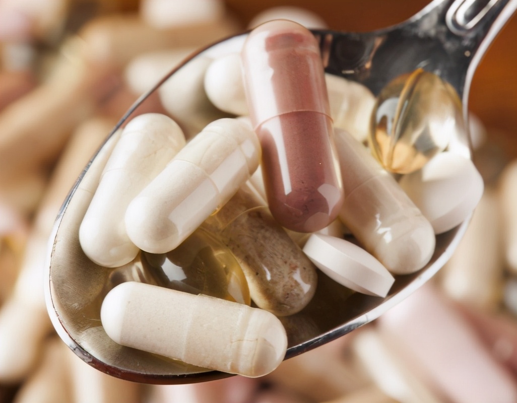 尿路感染的治疗穴位,尿道感染外用什么药