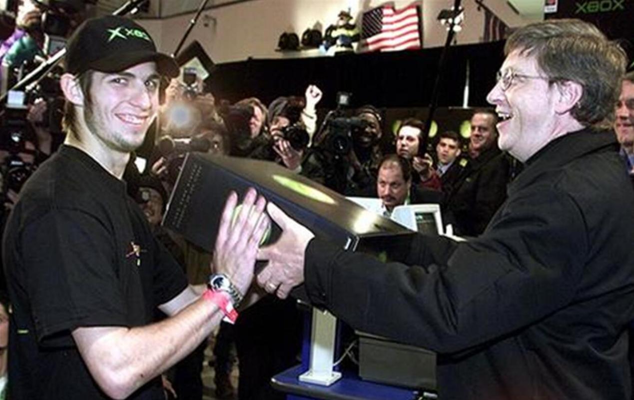 举板砖可以锻炼什么,可以防身的亚克力板砖