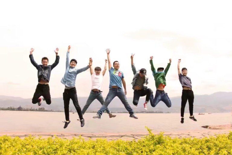 问疯了21位学长学姐，这49件私藏宝物包你玩转大学生涯！