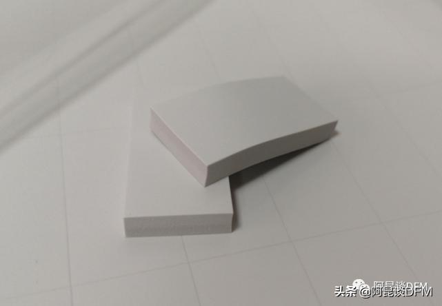 阿昆聊电子产品里能屈能伸的散热材料-导热硅胶片