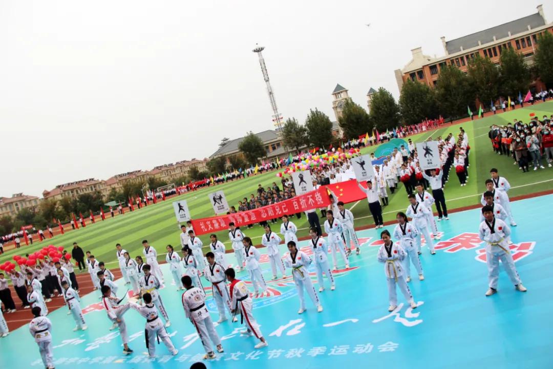 一场文化与体育的视觉盛宴|超炫、超燃、超感动，一起领略翔宇中学带给我们“和整个世界站在一起”的感觉