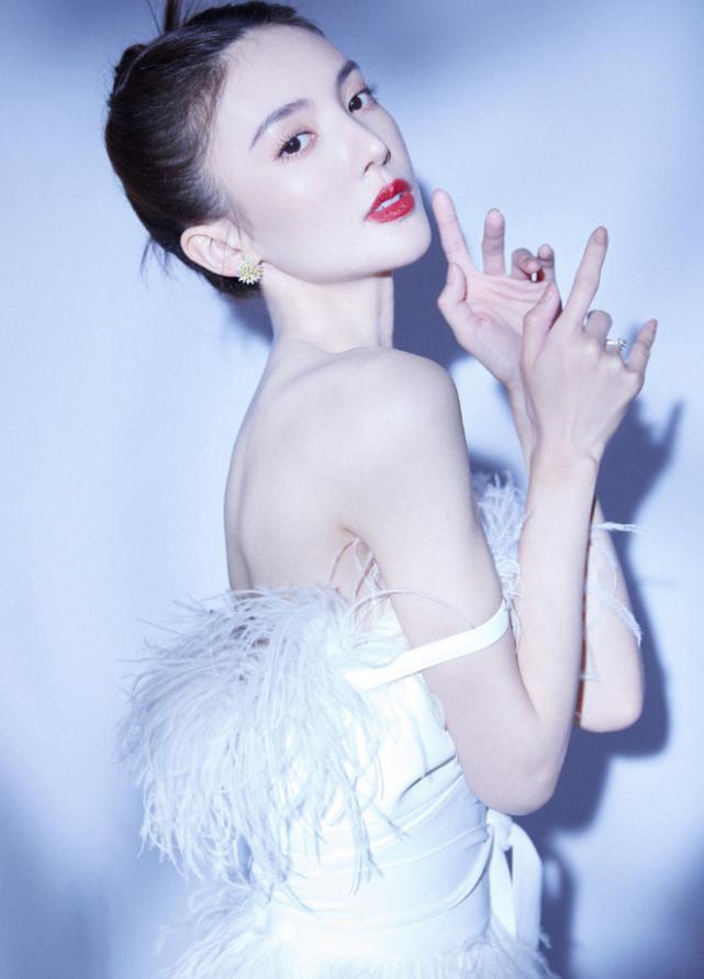 关晓彤杨幂倪妮刘亦菲金晨,刘亦菲迪丽热巴金晨吴宣仪