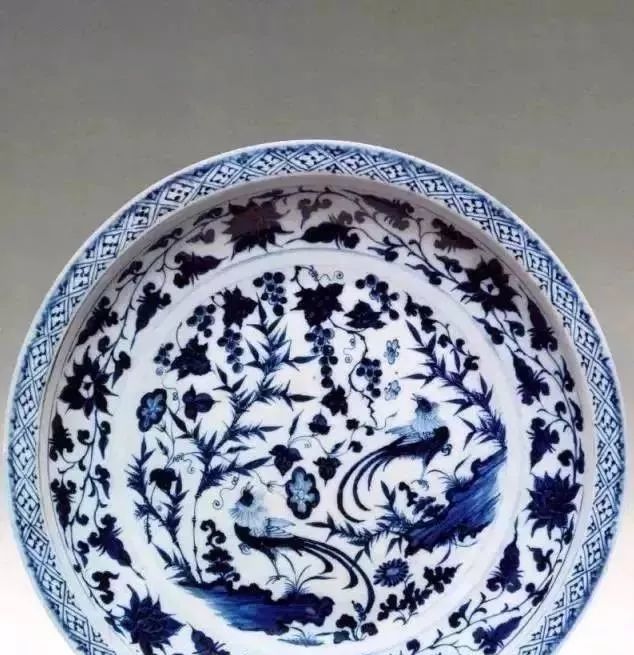 鐩涗笘涓浗缁忓吀浼犳壙,鐩涗笘涓浗鐡峰櫒