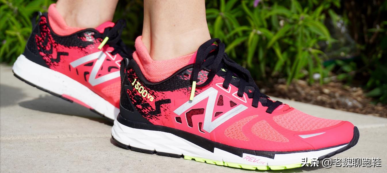 阿迪耐克有什么跑鞋值得买,耐克阿迪跑步鞋多少钱