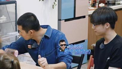 东北人聊天有多搞笑,东北人骂架搞笑视频