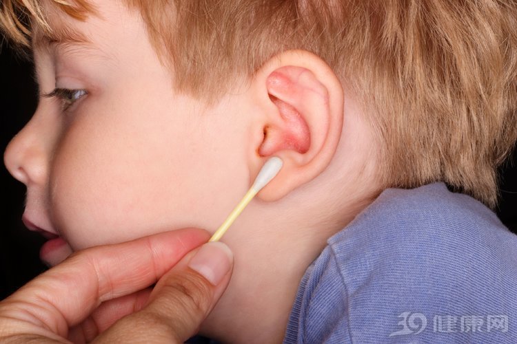 油耳朵是病吗,油耳朵跟干耳哪个好