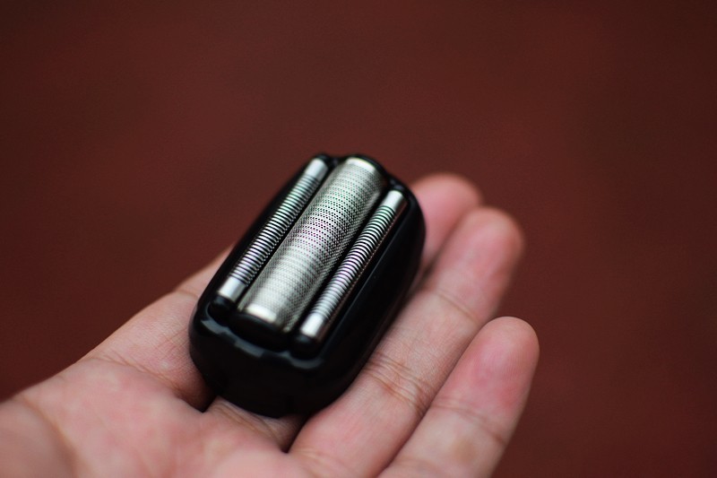 须眉往复式剃须刀多少钱 (须眉往复式剃须刀剃不干净)