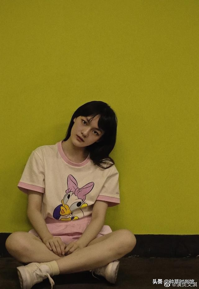 适合学生的穿搭高级感图集,小花穿搭图片大全