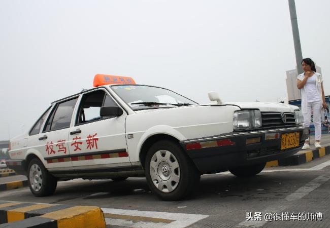 c1科目二倒车入库点位详细讲解,半挂科目二倒车入库技巧口诀