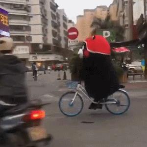 老爸叫我把谷子装进袋里，结果我玩游戏忘了！现在该怎么办？