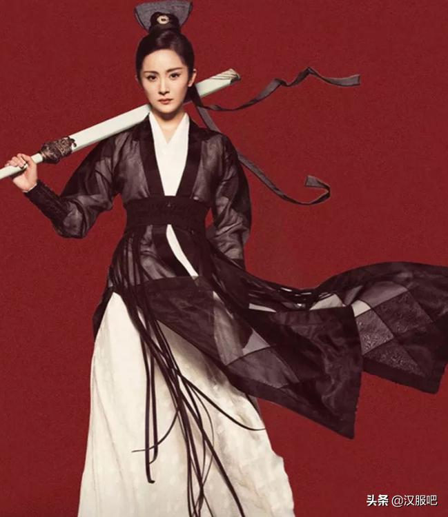 如何选择适合自己的汉服款式,汉服道袍怎么搭配才好看