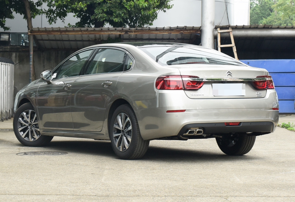 雪铁龙c6对比宝马5系,雪铁龙c6与宝马5系