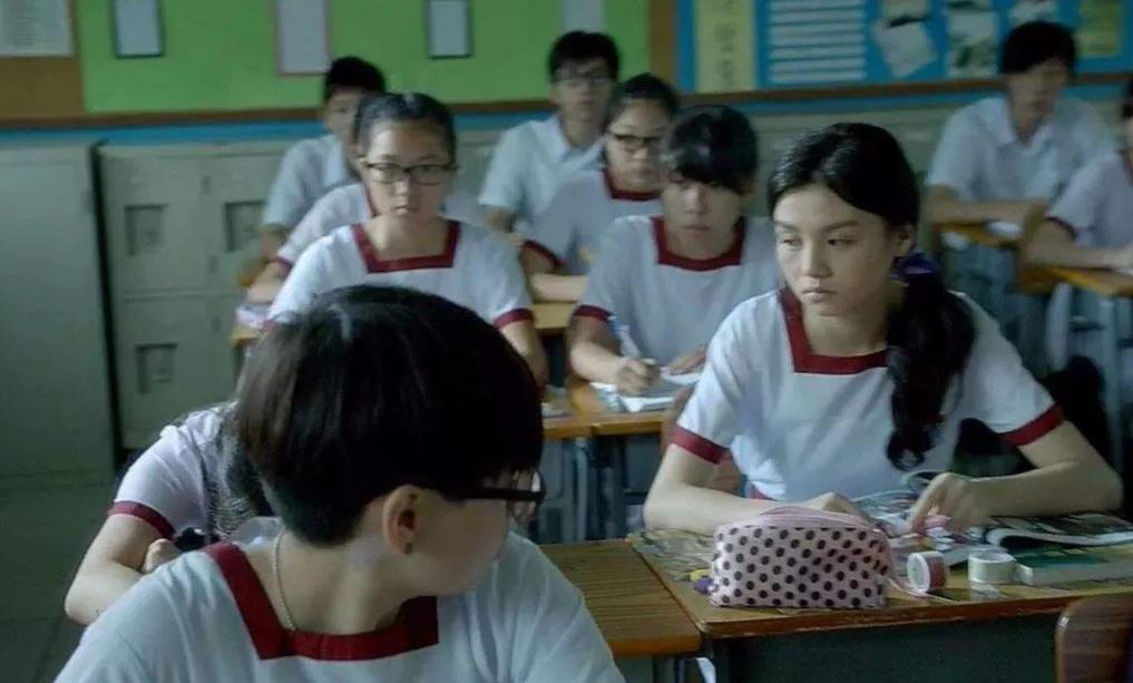 友情以上，恋人未满：高中三年，我们一直都保持着暧昧的关系