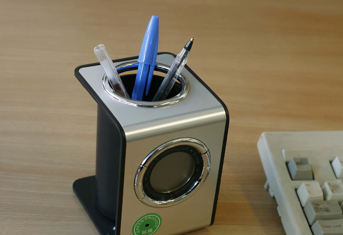 发现针孔摄像头真实案例,发现针孔摄像头真实事件