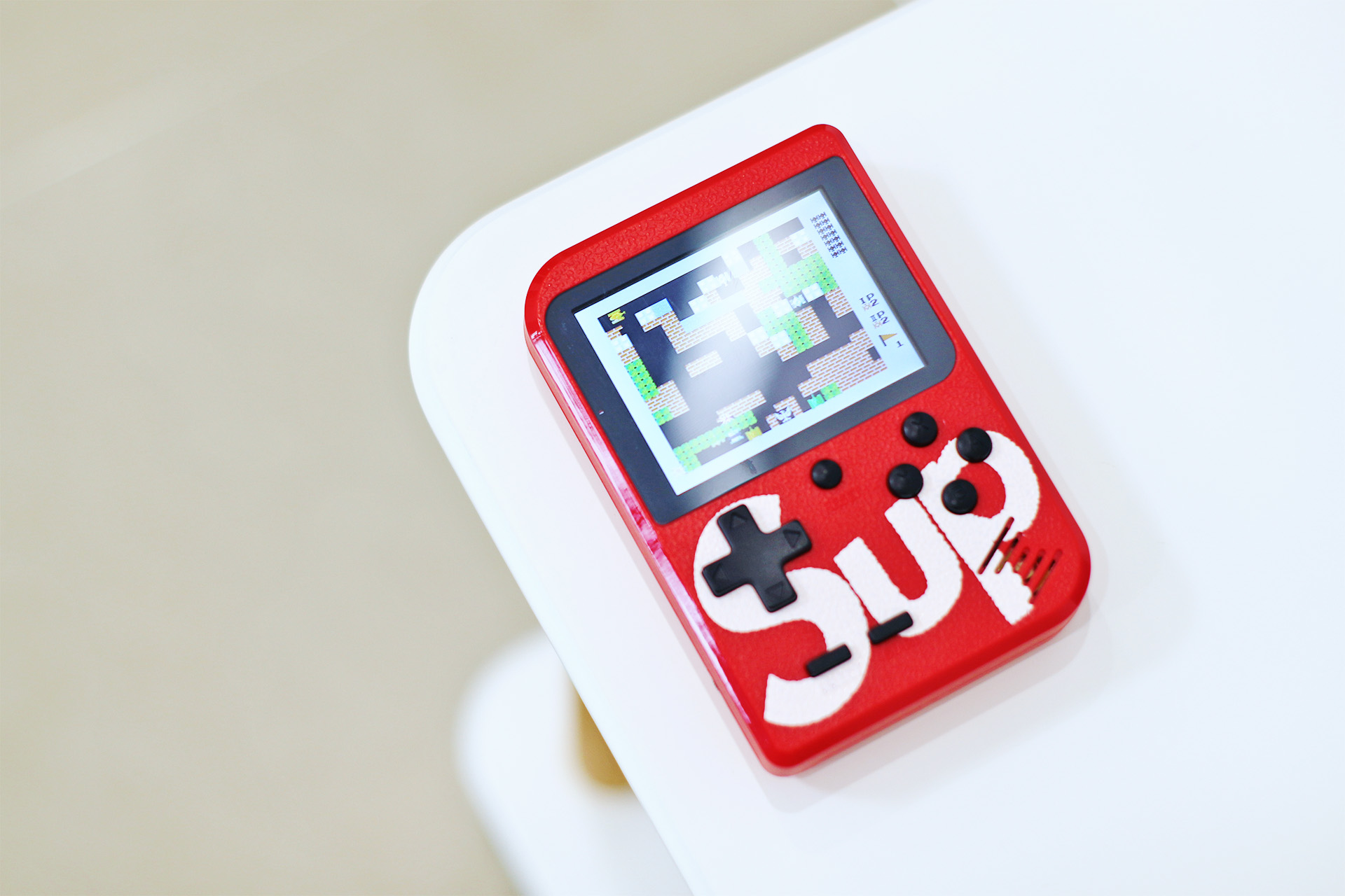 来波童年回忆杀｜某多多的山寨掌上红白机开箱