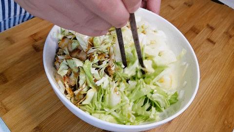 蔬菜煎饼的家常做法电饼铛,蔬菜煎饼怎么做好吃又简单